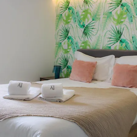 Casa Jardim By Ideal Aparthotel *