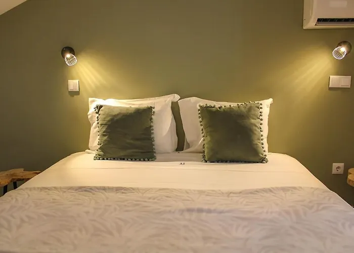 Aparthotel Casa Jardim 3*